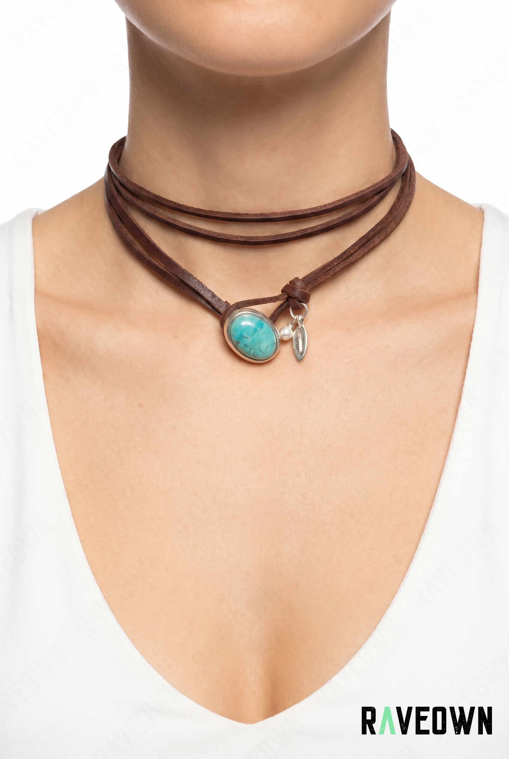 Choker triple cordon cuir turquoise et breloque | Nektra